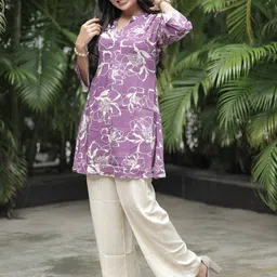 indian rani Floral Printed Mandarin Collar Straight Kurti With Trouser image 4