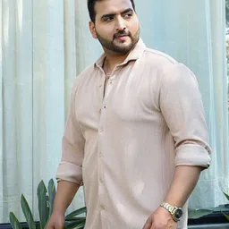 Instafab Plus Men Comfort Opaque Casual Shirt image 2