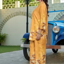 ROSHNI Women Floral Printed Regular Kurta with Palazzos image 3