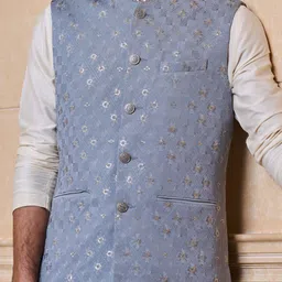 Tasva Embroidered Georgette Woven Nehru Jacket image 5