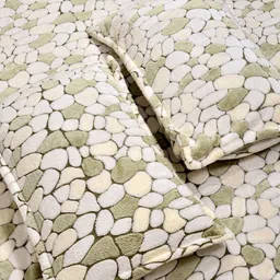 Myntra Elegant Homes Green Abstract Woollen Fitted Double King Bedsheet Set-2.5 m X 2.25 m image 4