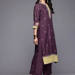 all about you Floral Embroidered Thread Work Straight Kurta With Trousers & Dupatta image 3