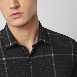 Van Heusen Black Slim Fit Checks Shirt image 4