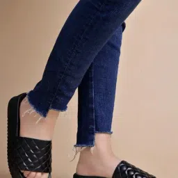 Shoetopia Kids Black Casual Sandals-picture-27