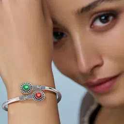 Joyalukkas 925 Silver Elegant Bracelet For Women image 2