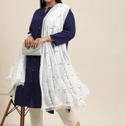 Varanga White Chiffon Solid Duppatta image 2