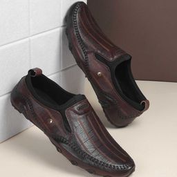Mochi Men Textured Leather Driving Shoes-picture-25