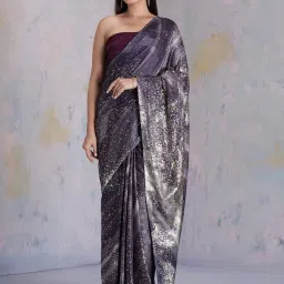 navyasa by liva Grey Printed Saree With Unstitched Blouse image 1