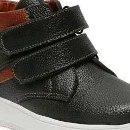 Tiny Bugs Kids Black & Tan Casual Sneakers image 4