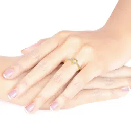 Malabar Gold and Diamonds 22 kt Gold Ring image 2