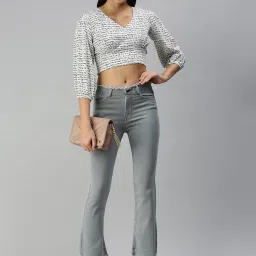 showoffff SHOWOFF Three-Quarter Sleeves V-Neck White Typography Crop Top image 4