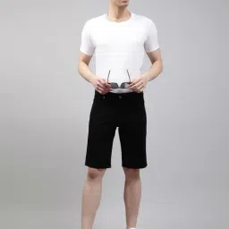 Lindbergh Black Regular Fit Shorts image 5