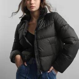 Vero Moda Black Regular Fit Puffer Jacket image 1