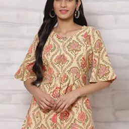 Rangriti Yellow Printed Top-picture-38