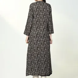 showoffff SHOWOFF Black Embroidered Kurta With Overcoat image 4