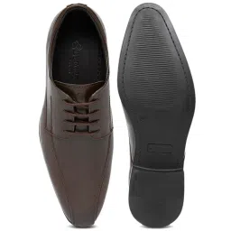 Byford by Pantaloons Men's Brown Derby Shoes image 4