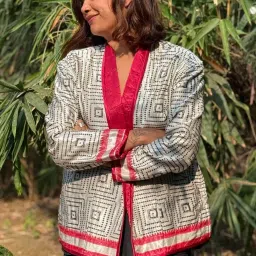 Chidiyaa Red & White Sardi Ki Dhoop Heartmade Mashru Silk Reversible Jacket image 1