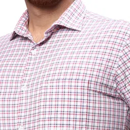 Park Avenue Red Slim Fit Check Cotton Shirt image 4