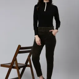 showoffff SHOWOFF Olive Cotton Slim Fit Mid Rise Trousers image 4
