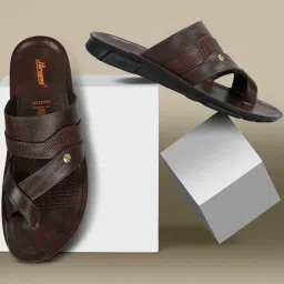 Paragon Men's Brown Cross Strap Sandals image 1