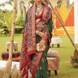 Elora Green Printed Saree With Unstitched Blouse image 1
