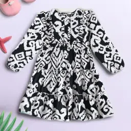 Bella Moda Girls Black Cotton Three Fourth Balloon Sleeves Abstract Printed Dress-picture-19