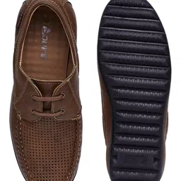 Duke Men's Brown Boat Shoes image 3