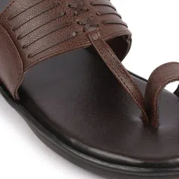 Fausto Men's Brown Toe Ring Sandals image 4