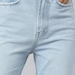 showoffff SHOWOFF Light Blue Denim Relaxed Fit Mid Rise Jeans image 4