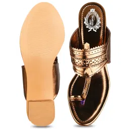 Shoetopia Women's Copper Toe Ring Sandals image 4