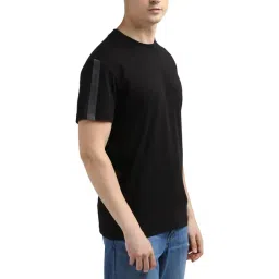 Calvin Klein Black Cotton Regular Fit T-Shirt image 4