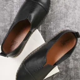 Jove Women's Black Casual Loafers-picture-24