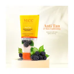 VLCC Neem and Anti-Tan Skin Lightening Face Wash Buy 1 Get 1 Free - Pack of 2 image 4