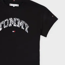 TOMMY HILFIGER Girls Black Logo Printed Relaxed Fit T-Shirt image 4