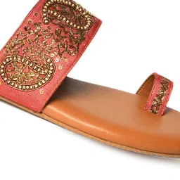 Folksong by W Women's Red Toe Ring Sandals image 4