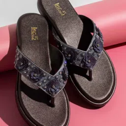 Inc.5 Women's Pewter Thong Sandals image 1