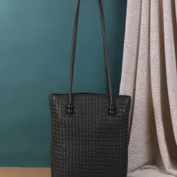 Mochi Black Textured Medium Shoulder Bag image 1