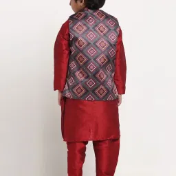 Benstoke Kids Maroon & Charcoal Grey Printed Full Sleeves Kurta Set image 2