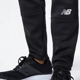 New Balance Black Regular Fit Tights image 4