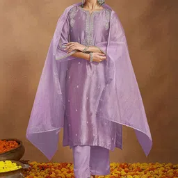 Janasya Women Embroidered Regular Sequinned Kurta with Trousers & With Dupatta image 4