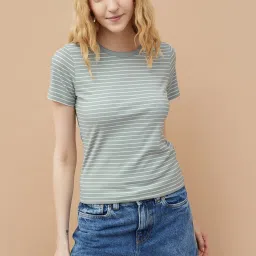 Fame Forever by Lifestyle Women's Green T-Shirt image 1