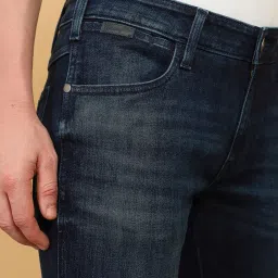 Wrangler Skanders Dark Blue Slim Fit Low Rise Jeans image 4