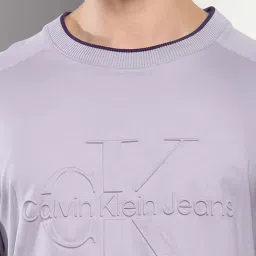 Calvin Klein Jeans Lavender Aura Cotton Regular Fit Logo Printed Sweatshirt image 4
