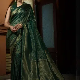 Vardha Dark Green Woven Saree With Unstitched Blouse image 1