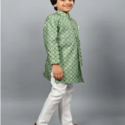 Ahhaaaa Kids Green & White Embellished Full Sleeves Sherwani Set image 4