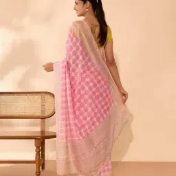 Taneira Pink Silk Printed Saree image 2