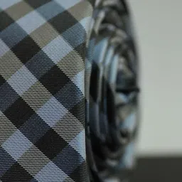 Tossido Men Checked Silk Broad Tie image 3