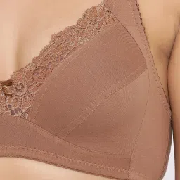 Clovia Beige Non Wired Non Padded Full Coverage Bra image 5
