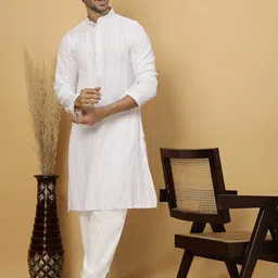 FABINALIV Men Thread Work Kurta image 1