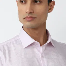 Van Heusen Pink Cotton Regular Fit Checks Shirt image 4
